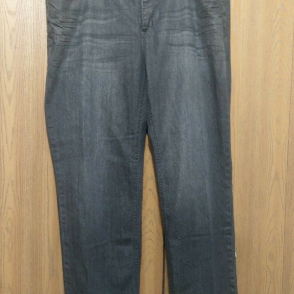 DKNY mens jeans